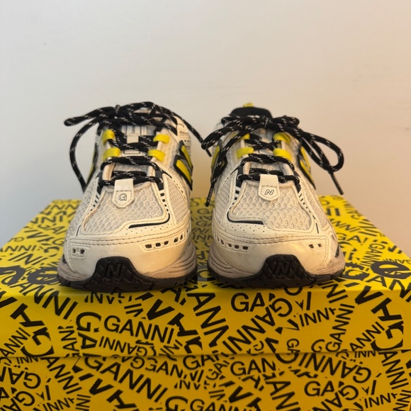 GANNI x New Balance 1906R - Picture 2 of 14